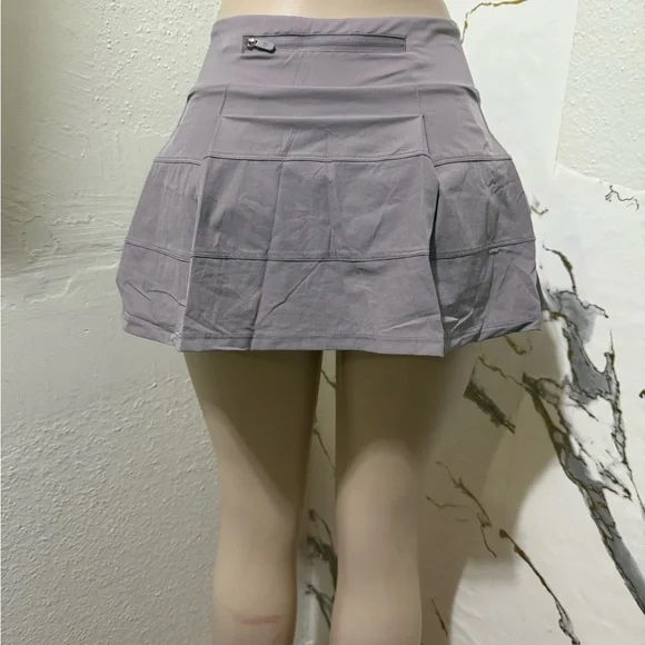 Lulumelon skirt size 6 new purple lilac color - Picture 5 of 7